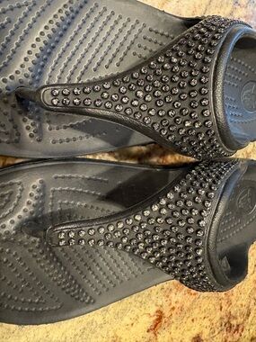 CROCS Black Jeweled Thong Sandals